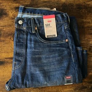 Men’s Levi’s jeans